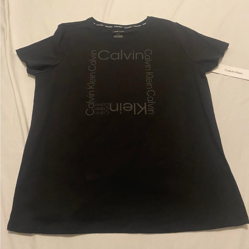 Never worn. Smoke and pet free home